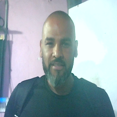 DANIEL HERNANDEZ
